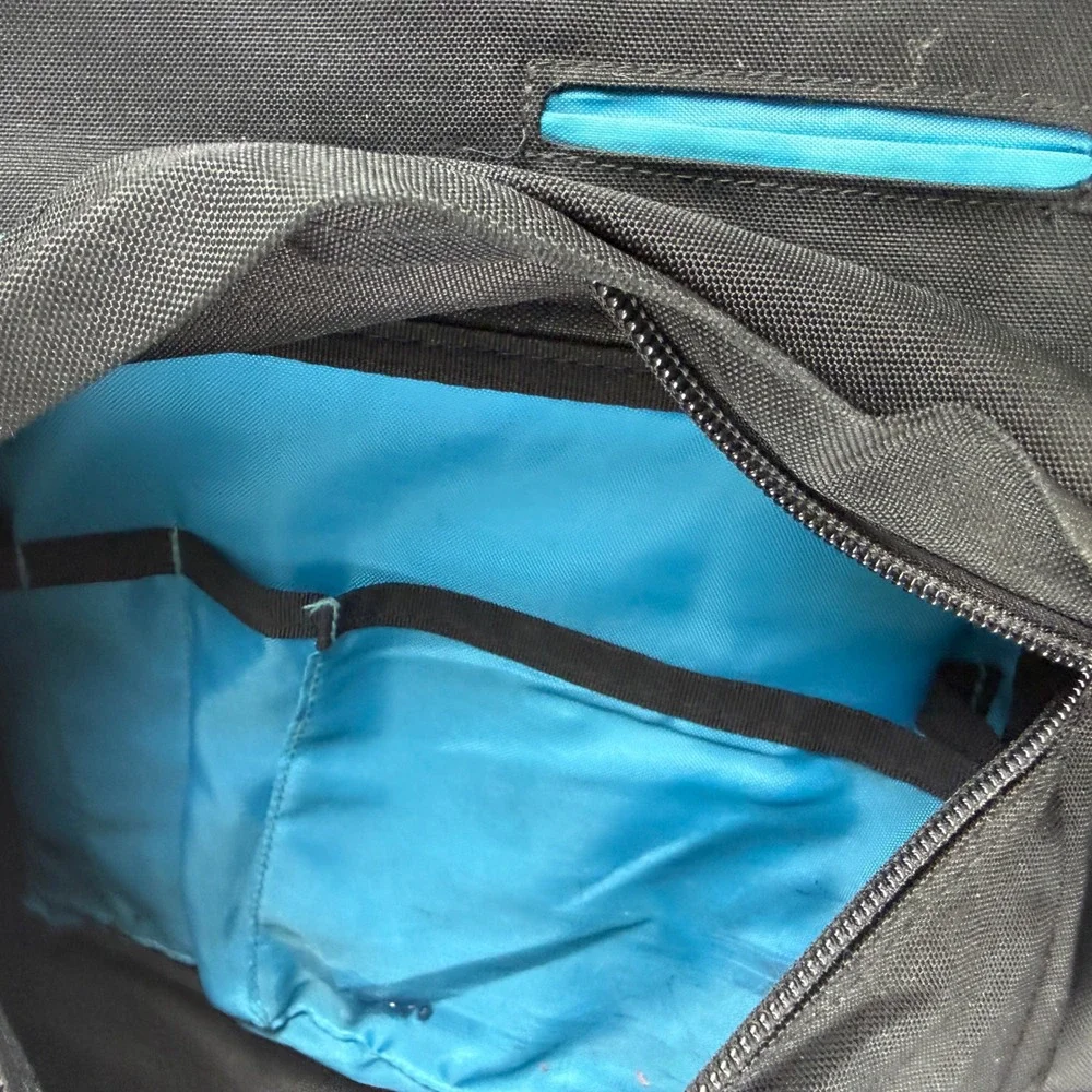 JanSport Digibreak Backpack Black Cyan Blue Laptop Sleeve JS00T50F